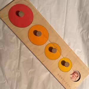 Lovevery Circle of Friends Puzzle learning Toy